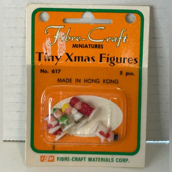 Vintage 1970s Fibre Craft 5 PC Miniatures Tiny Christmas Figures NIP-opened - Picture 1 of 3
